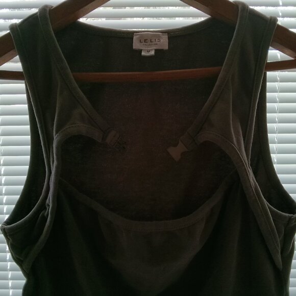 Lelis ๐บ  Womens Charcoal Gray Open Chest Buckle Closure Cropped Tank Top ๐ท - Picture 4 of 11